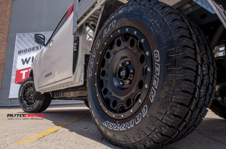 NISSAN NAVARA HOLESHOT XD SATIN BLACK